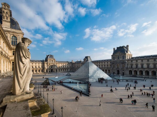 Discover the Louvre: Paris Art Tour + Mona Lisa pass - Image 9
