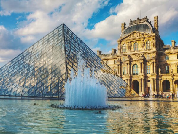 Discover the Louvre: Paris Art Tour + Mona Lisa pass - Image 3
