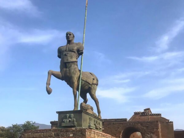 Exploration of Pompeii: Ancient Adventure!