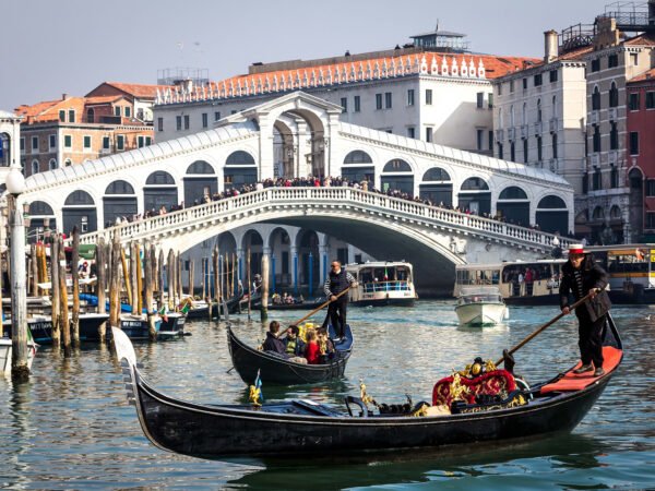 Gondola Dreams: Your Private Venetian Odyssey - Image 5