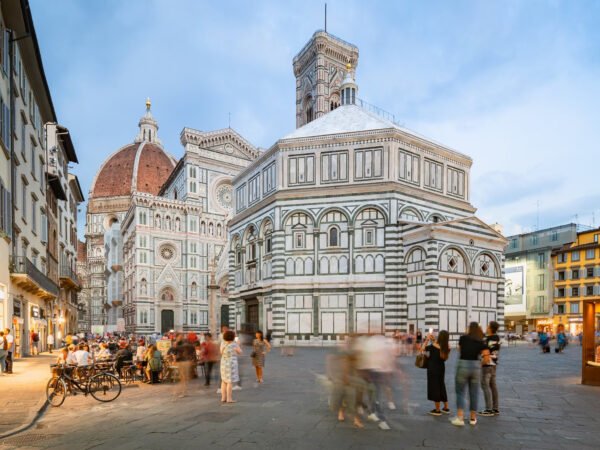 Florence Revealed: Guided Walking Adventure! - Image 4